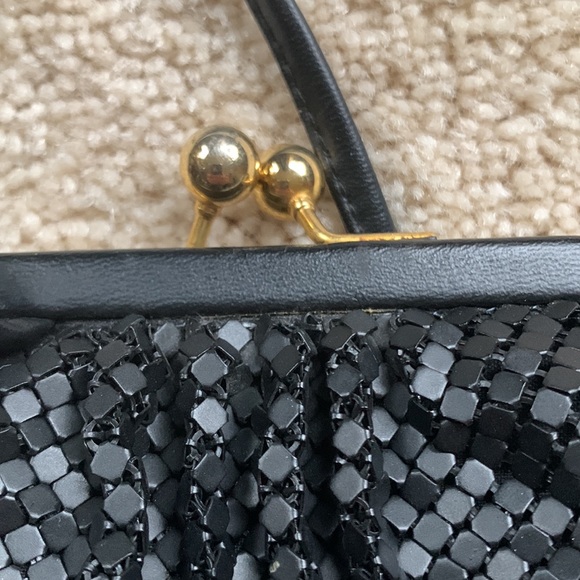 Whiting and Davis small crossbody bag - Picture 4 of 10